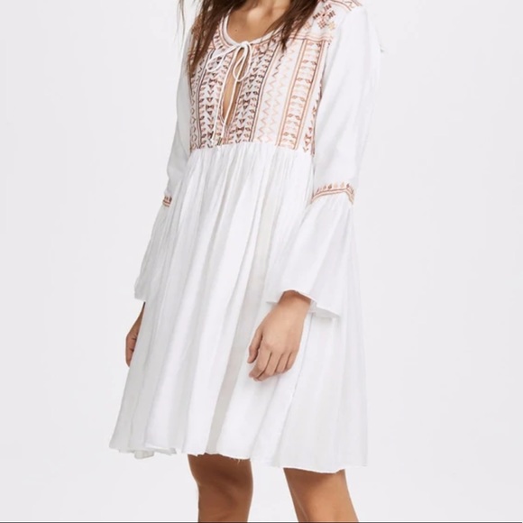 Ethereal White Lace Bohemian Tunic - Picture 4 of 9